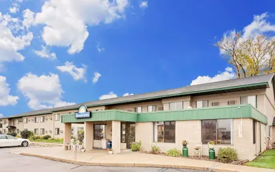 Days Inn by Wyndham Winona