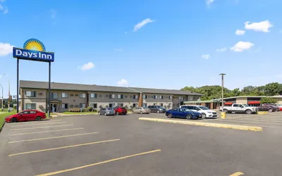 Days Inn by Wyndham Winona