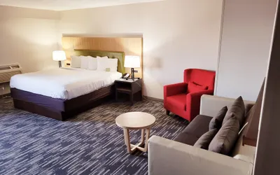 Wingate by Wyndham Lincoln Airport East I-80