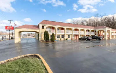 Econo Lodge Huntington - Barboursville University Area