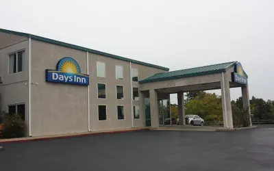 Days Inn by Wyndham Harrison