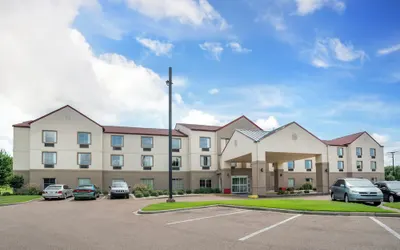 Red Roof Inn & Suites Vicksburg