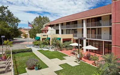 La Quinta Inn & Suites by Wyndham Thousand Oaks-Newbury Park