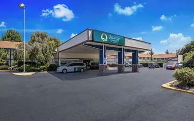 Quality Inn & Suites Medford Airport