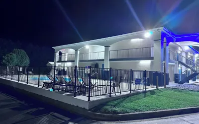 Florence Inn and Suites