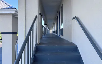 Florence Inn and Suites