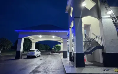 Florence Inn and Suites
