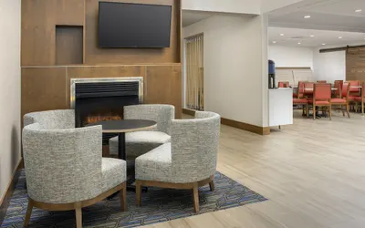 Holiday Inn Express & Suites Annapolis, an IHG Hotel