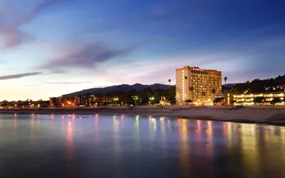 Crowne Plaza Ventura Beach, an IHG Hotel