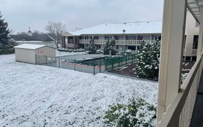 Travelodge by Wyndham Sellersburg / Louisville North