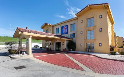 Motel 6 Knoxville, TN