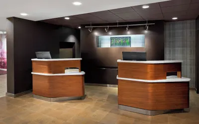 Courtyard by Marriott Pittsburgh Airport