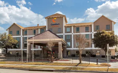 Comfort Suites Waco Near University Area