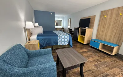 Travelodge by Wyndham Gainesville