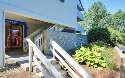 Motel 6 Nashua, NH - South
