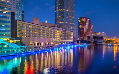 Hotel Tampa Riverwalk