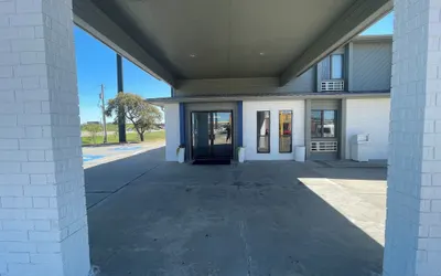 Days Inn by Wyndham Salina I-70