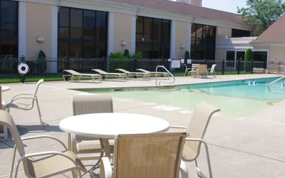 Best Western Galleria Inn & Suites