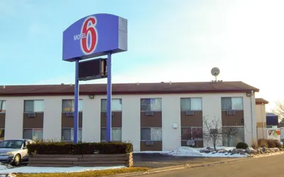 Motel 6 La Crosse, WI