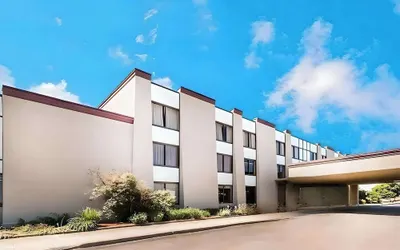 Clarion Hotel
