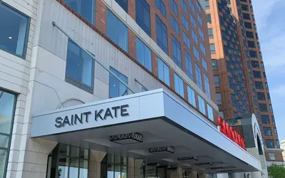 Saint Kate - The Arts Hotel