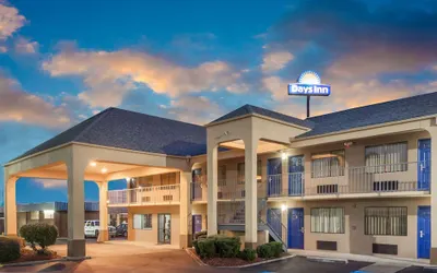 Days Inn by Wyndham Clinton