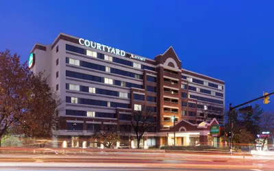 Courtyard by Marriott Alexandria Old Town/Southwest