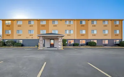 Quality Inn Dubuque on Hwy 20