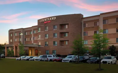 Courtyard Lufkin