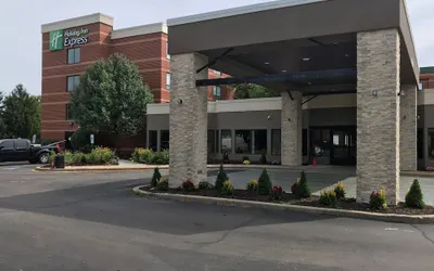 Holiday Inn Express Naperville, an IHG Hotel