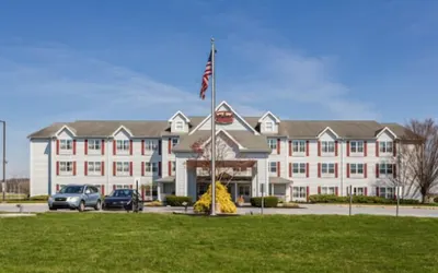 Lancaster Inn and Suites