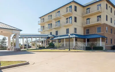 Quality Inn Tulsa - Downtown West