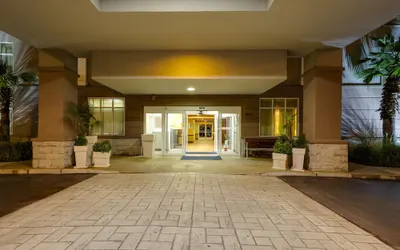 Holiday Inn Express & Suites Charleston-Ashley Phosphate, an IHG Hotel