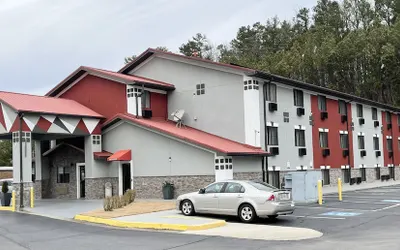 Econo Lodge Cartersville-Emerson Lake Point