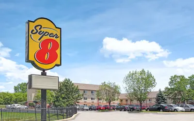 Super 8 by Wyndham Chicago O'Hare Airport