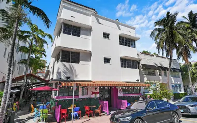 The Whitelaw Hotel