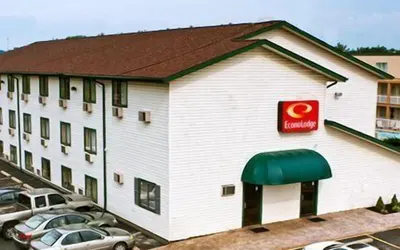 Econo Lodge Akron Copley Northwest