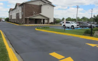 American Inn Suites Detroit Metro Airport