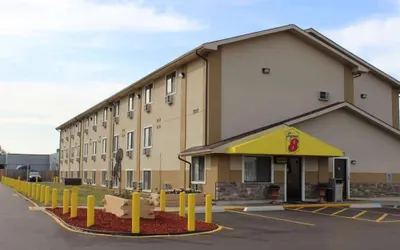 Super 8 by Wyndham Wyoming/Grand Rapids Area