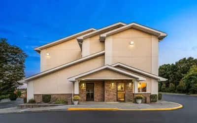 Super 8 by Wyndham Latham/Albany Airport