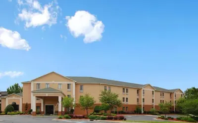 Winston Salem Inn & Suites