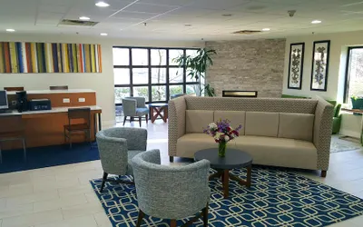 Holiday Inn Express & Suites Milford, an IHG Hotel