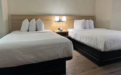 Days Inn by Wyndham McDonough