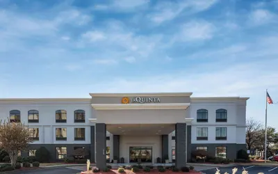 La Quinta Inn & Suites by Wyndham Kennesaw