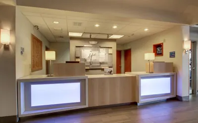 Holiday Inn Express Milwaukee North Brown Deer/Mequon, an IHG Hotel