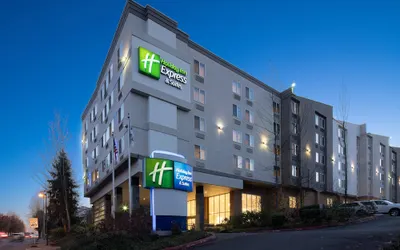 Holiday Inn Express Hotel & Suites SeaTac, an IHG Hotel