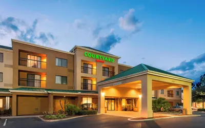 Courtyard by Marriott Lakeland