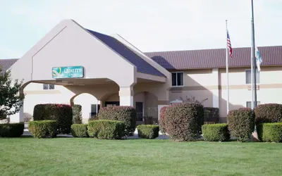 Country Inn & Suites By Radisson, Battle Creek, MI