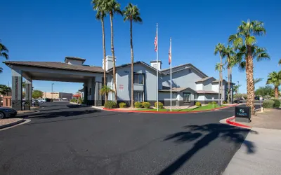 The Hotel Serene Glendale Peoria, Surestay Collection by BW