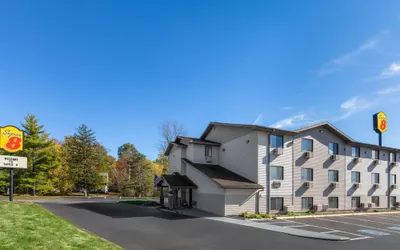 Super 8 by Wyndham Kent/Akron Area